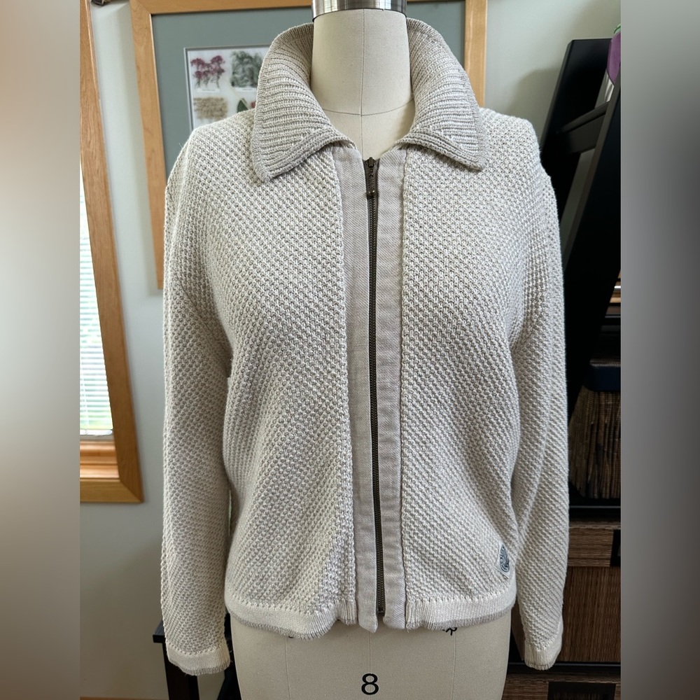 Blue Willi’s DENMARK linen and cotton cardigan in EUC